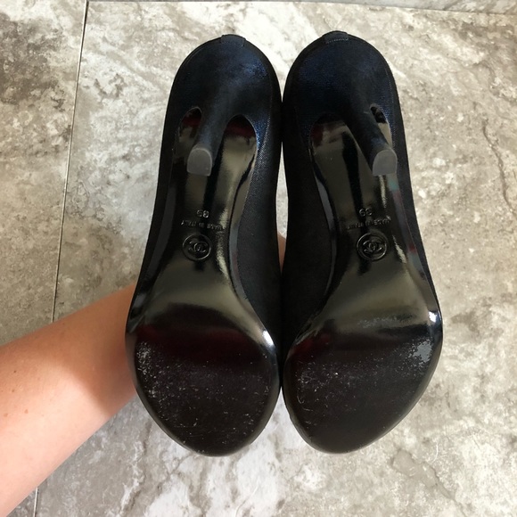 Chanel Black and Blue Cap Toe Jeweled Logo Pumps - Picture 6 of 8